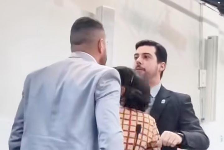 Vereador do PL em Vinhedo ofende parlamentar da oposição 